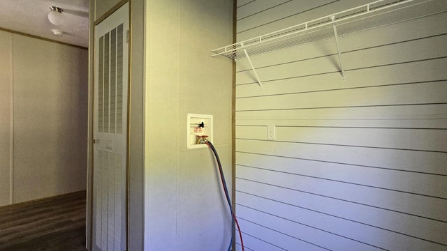 2499 Sacker Rd, Manchester, KY 40962 - washroom with hookup for a washing machine, dark wood-type flooring, and a heating unit