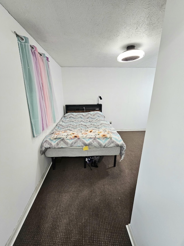 270 Newcomb Ave, Mount Vernon, KY 40456 - bedroom with carpet floors, a textured ceiling, and baseboards