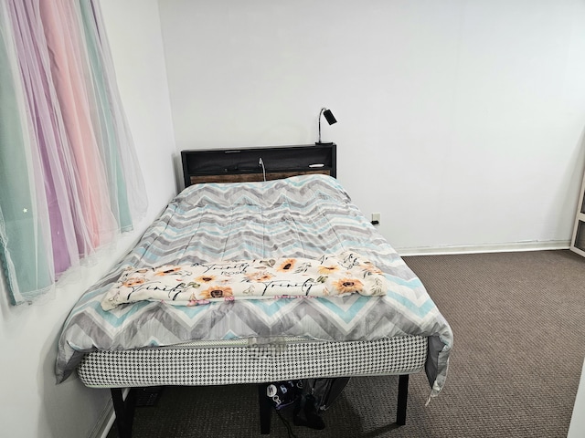 270 Newcomb Ave, Mount Vernon, KY 40456 - bedroom with carpet flooring and baseboards