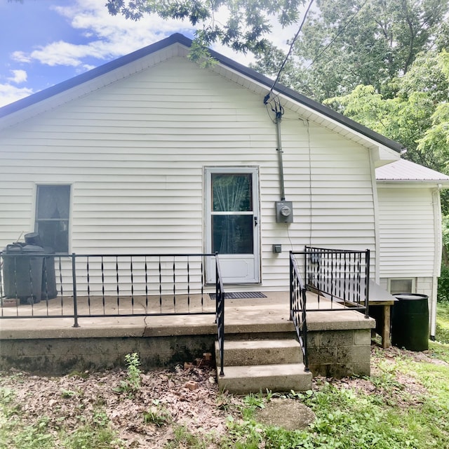 1184 Snow Creek Rd, Clay City, KY 40312 - back of property featuring a wooden deck