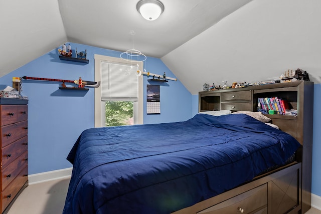 10165 Clifton Rd, Versailles, KY 40383 - bedroom featuring vaulted ceiling and baseboards