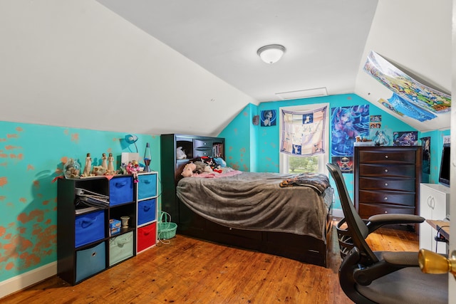 10165 Clifton Rd, Versailles, KY 40383 - bedroom featuring hardwood / wood-style flooring and vaulted ceiling