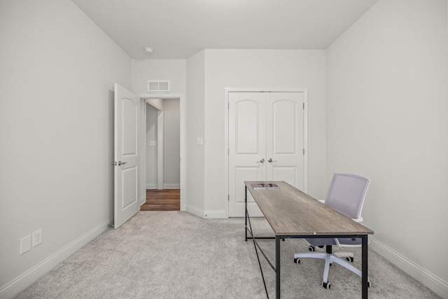 216 Blackthorn Dr, Nicholasville, KY 40356 - office featuring light carpet and baseboards
