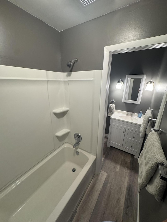 524 Cromwell Way, Lexington, KY 40503 - bathroom with shower / bathtub combination, vanity, and wood finished floors