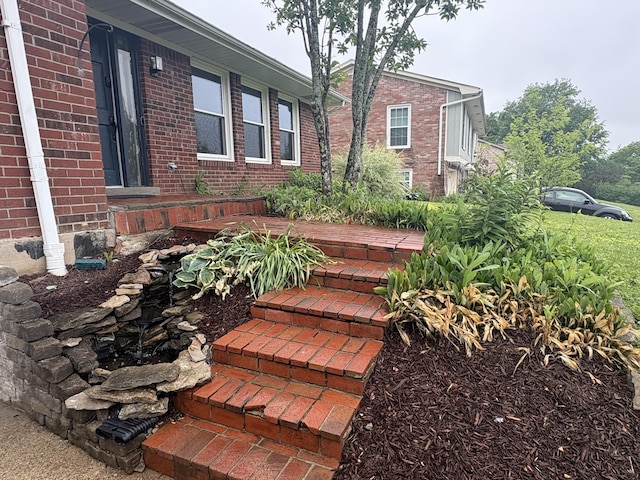 524 Cromwell Way, Lexington, KY 40503 - exterior space with brick siding