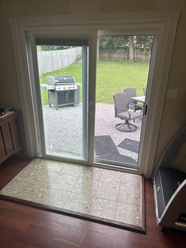 524 Cromwell Way, Lexington, KY 40503 - entryway with tile patterned floors