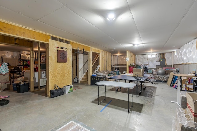 320 Manitoba Ln, Lexington, KY 40515 - below grade area featuring stairs