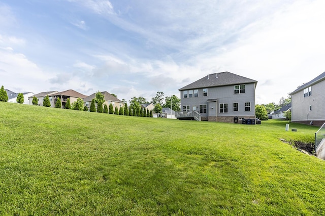 320 Manitoba Ln, Lexington, KY 40515 - view of grassy yard featuring a wooden deck