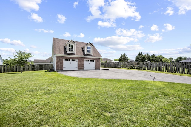 164 River Run Dr, Lancaster, KY 40444 - garage with asphalt driveway