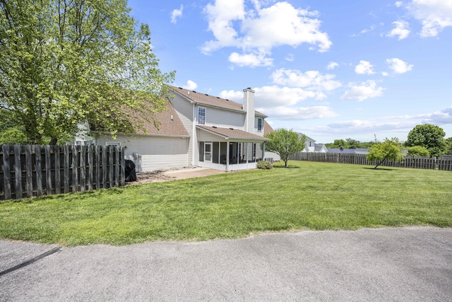 164 River Run Dr, Lancaster, KY 40444 - view of yard with a sunroom and a patio