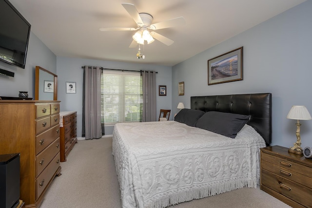 395 Redding Rd Unit 19, Lexington, KY 40517 - bedroom with light carpet, ceiling fan, and baseboards