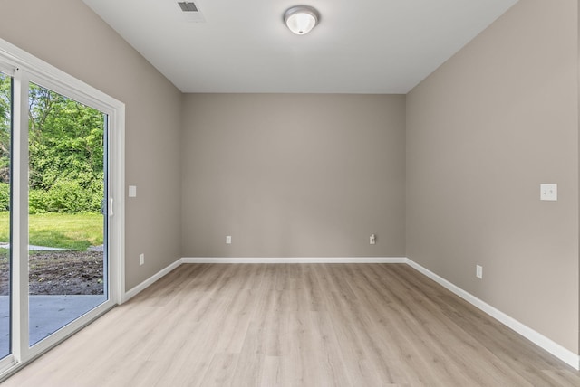 306 Young St, Georgetown, KY 40324 - unfurnished room with light wood-type flooring and baseboards