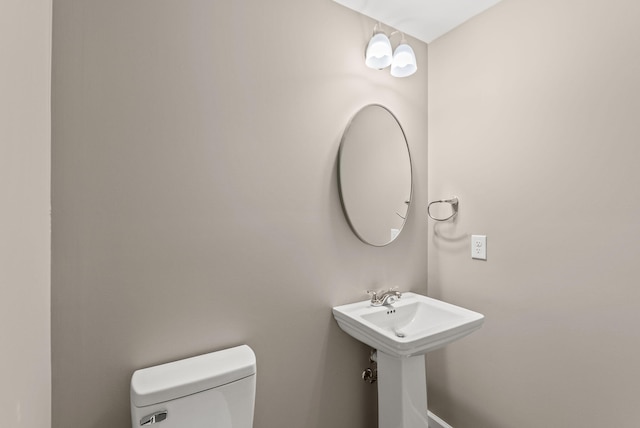 306 Young St, Georgetown, KY 40324 - half bath featuring toilet and a sink