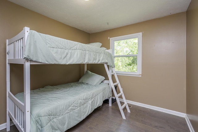 113 Jonathan Dr, Richmond, KY 40475 - bedroom with baseboards and wood finished floors