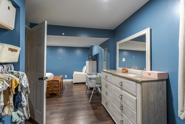 113 Jonathan Dr, Richmond, KY 40475 - bedroom featuring dark wood-style flooring and baseboards