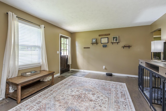 113 Jonathan Dr, Richmond, KY 40475 - foyer entrance featuring dark wood finished floors and baseboards
