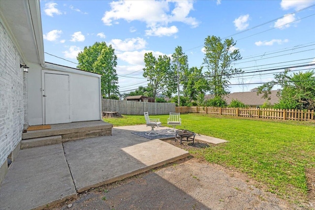 161 Toronto Rd, Lexington, KY 40515 - view of patio / terrace with a fire pit