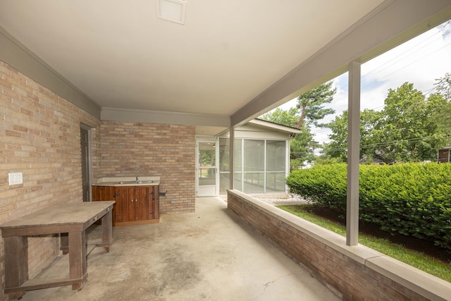 804 Old Dobbin Rd, Lexington, KY 40502 - view of patio / terrace featuring a sink