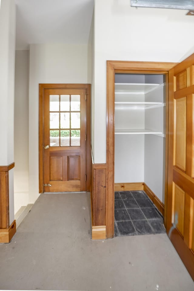 804 Old Dobbin Rd, Lexington, KY 40502 - entryway featuring carpet floors