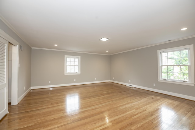 804 Old Dobbin Rd, Lexington, KY 40502 - empty room featuring ornamental molding, baseboards, light wood-style floors, and recessed lighting