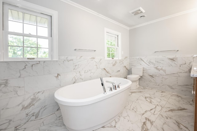 804 Old Dobbin Rd, Lexington, KY 40502 - full bath featuring tile walls, a soaking tub, crown molding, toilet, and vanity