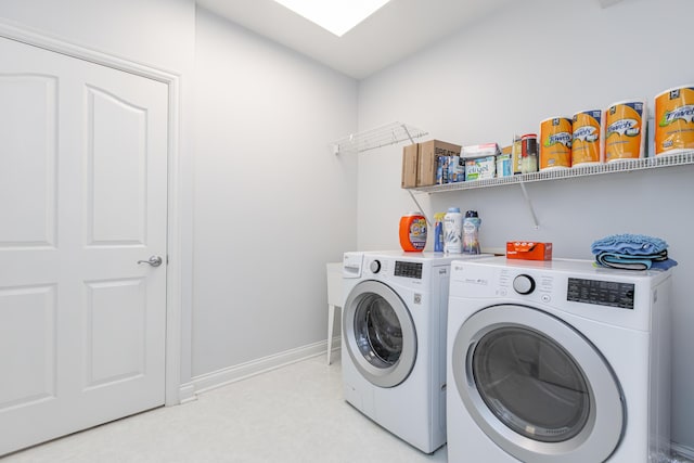 209 Juniper Dr, Nicholasville, KY 40356 - washroom with washer and dryer and baseboards