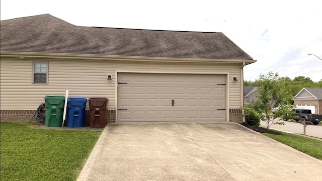 101 Dorset Ln, Winchester, KY 40391 - garage with concrete driveway