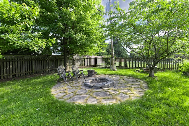 6011 Canonero Way, Versailles, KY 40383 - view of yard with an outdoor fire pit
