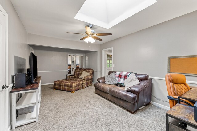 1023 Chickasaw Trl, Frankfort, KY 40601 - living area featuring ceiling fan, carpet flooring, and baseboards