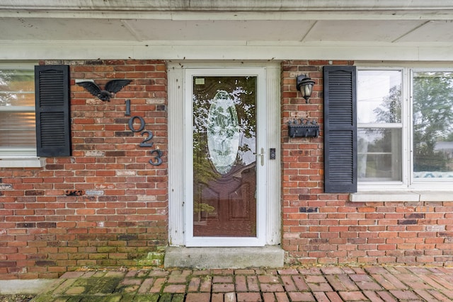 1023 Chickasaw Trl, Frankfort, KY 40601 - entrance to property with brick siding