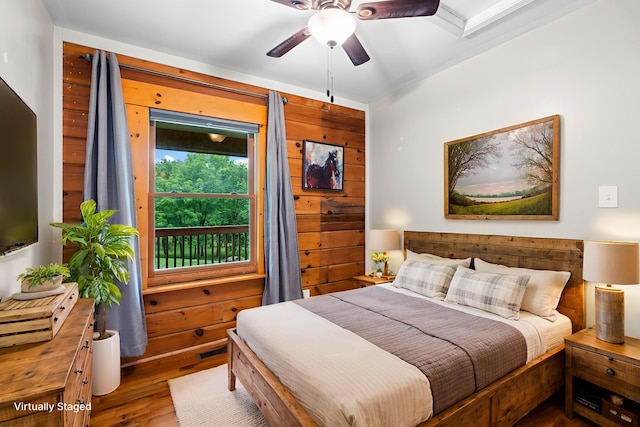 2849 Walnut Hill Rd, Lexington, KY 40515 - bedroom with wood finished floors and ceiling fan
