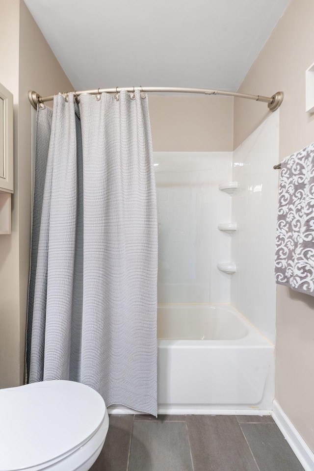 2849 Walnut Hill Rd, Lexington, KY 40515 - bathroom with shower / bath combo and toilet