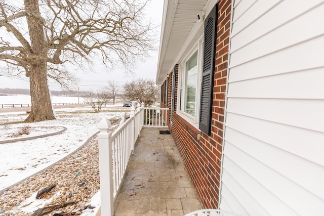 9412 Harrodsburg Rd, Wilmore, KY 40390 - view of snow covered patio