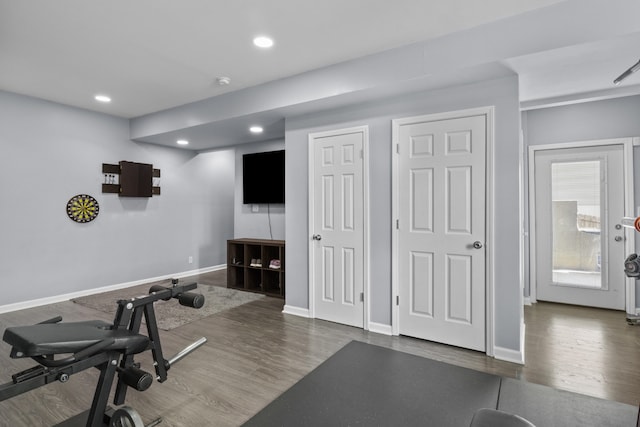 112 Covington Way, Richmond, KY 40475 - exercise area featuring wood finished floors, recessed lighting, and baseboards