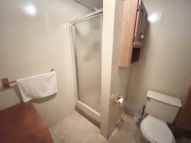 12430 E Ky-10, Quincy, KY 41166 - bathroom featuring a shower stall and toilet
