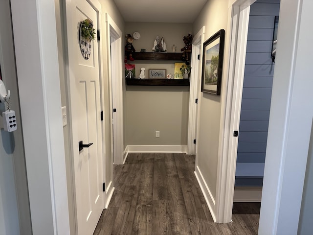 2042 Partridge Way, Richmond, KY 40475 - corridor featuring dark wood finished floors and baseboards