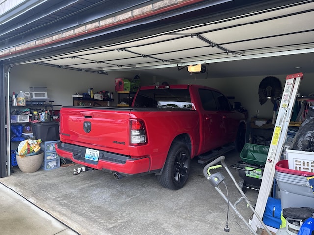 2042 Partridge Way, Richmond, KY 40475 - garage with a garage door opener