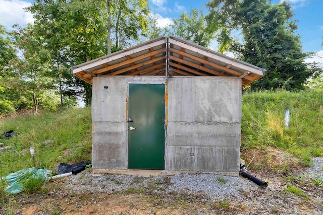 5830 Old Keno Rd, Burnside, KY 42519 - view of shed