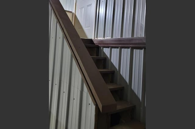 127 Circle St, London, KY 40744 - view of staircase