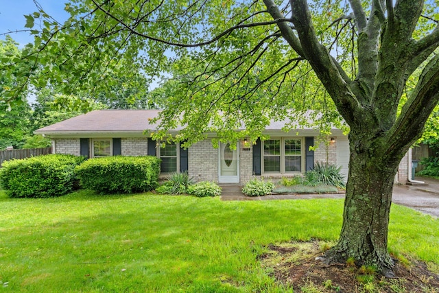1609 Magna Oak Dr, Lexington, KY 40515 - single story home featuring brick siding
