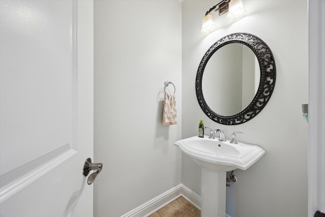 1821 Goodpaster Way, Lexington, KY 40505 - bathroom featuring tile patterned flooring and baseboards