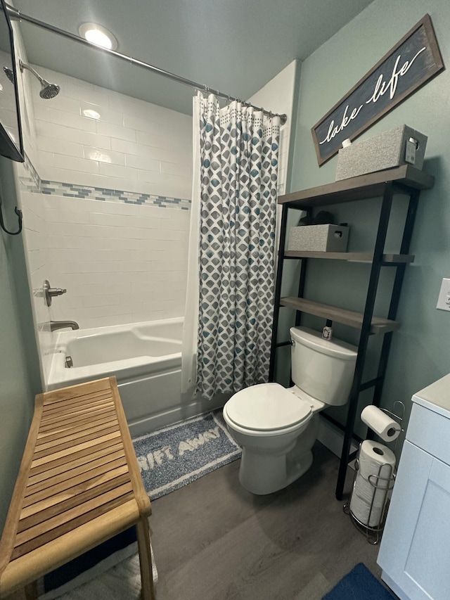1990 Wells Landing Rd, Danville, KY 40422 - full bath featuring toilet, shower / bath combination with curtain, vanity, and wood finished floors