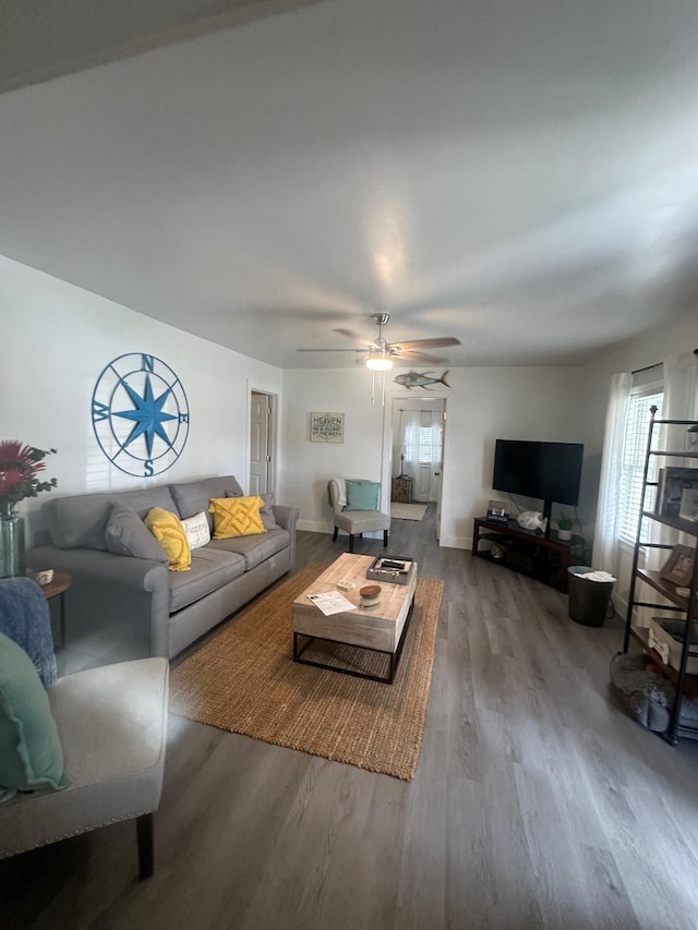 1990 Wells Landing Rd, Danville, KY 40422 - living room featuring plenty of natural light, wood finished floors, and ceiling fan