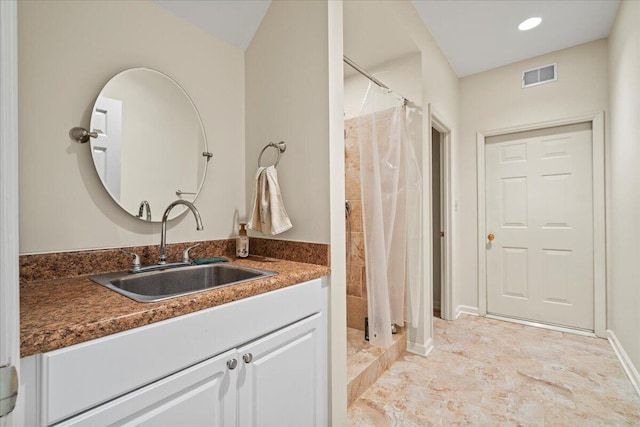 553 White Oak Rd, Stamping Ground, KY 40379 - bathroom featuring vanity and a shower with curtain