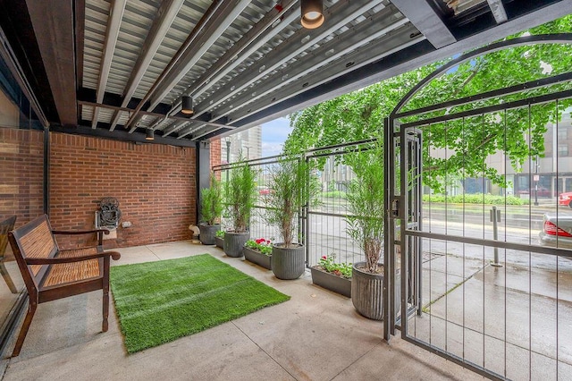 517 W Main St, Lexington, KY 40507 - view of unfurnished sunroom