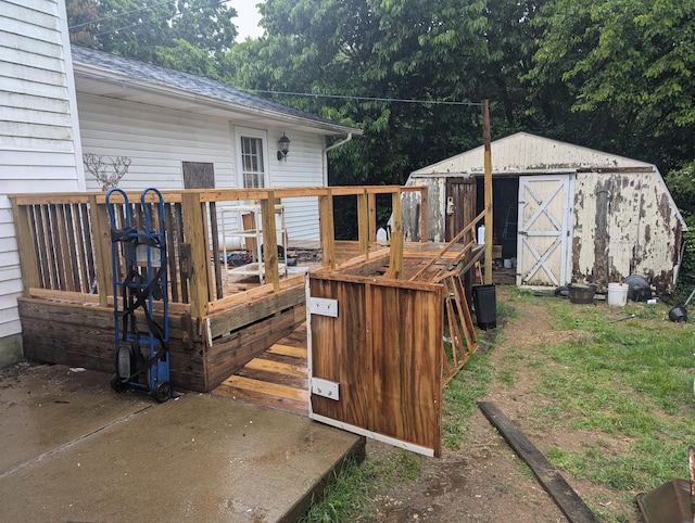 400 Verna Dr, Winchester, KY 40391 - view of wooden deck