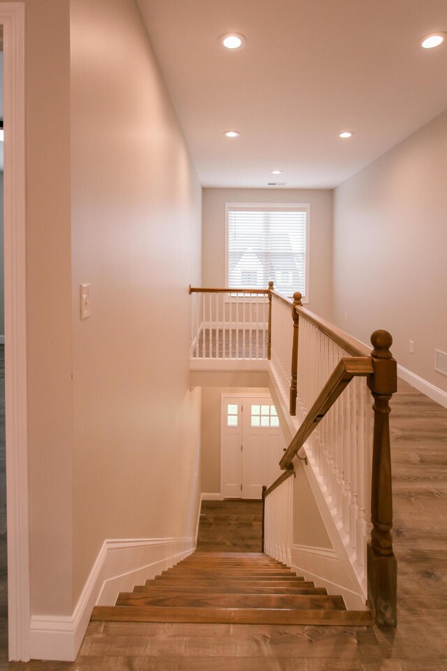 4299 Captains Ct, Lexington, KY 40513 - staircase featuring wood finished floors, recessed lighting, and baseboards