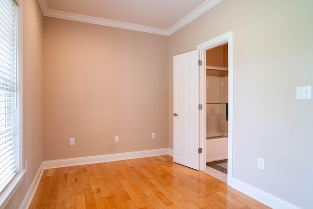 20 Walnut Hill Ct, Cynthiana, KY 41031 - unfurnished bedroom with crown molding, light wood-type flooring, and baseboards