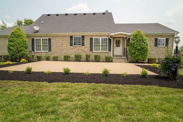 20 Walnut Hill Ct, Cynthiana, KY 41031 - view of front facade with stone siding, a front yard, and a shingled roof