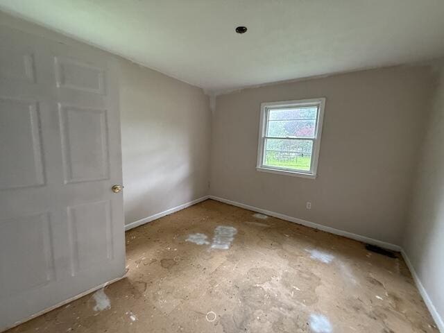 100 Ridgeway Dr, Lancaster, KY 40444 - empty room with baseboards